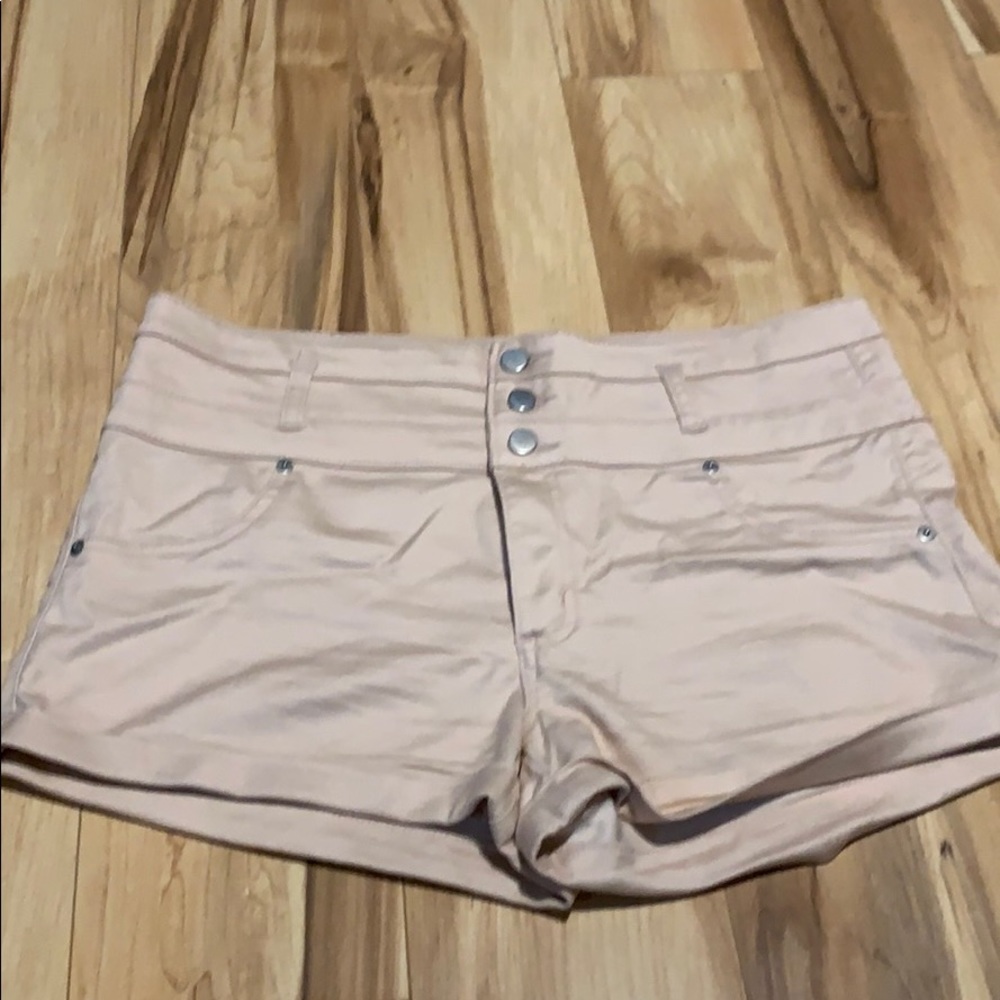 Women’s plus size high rise shorts